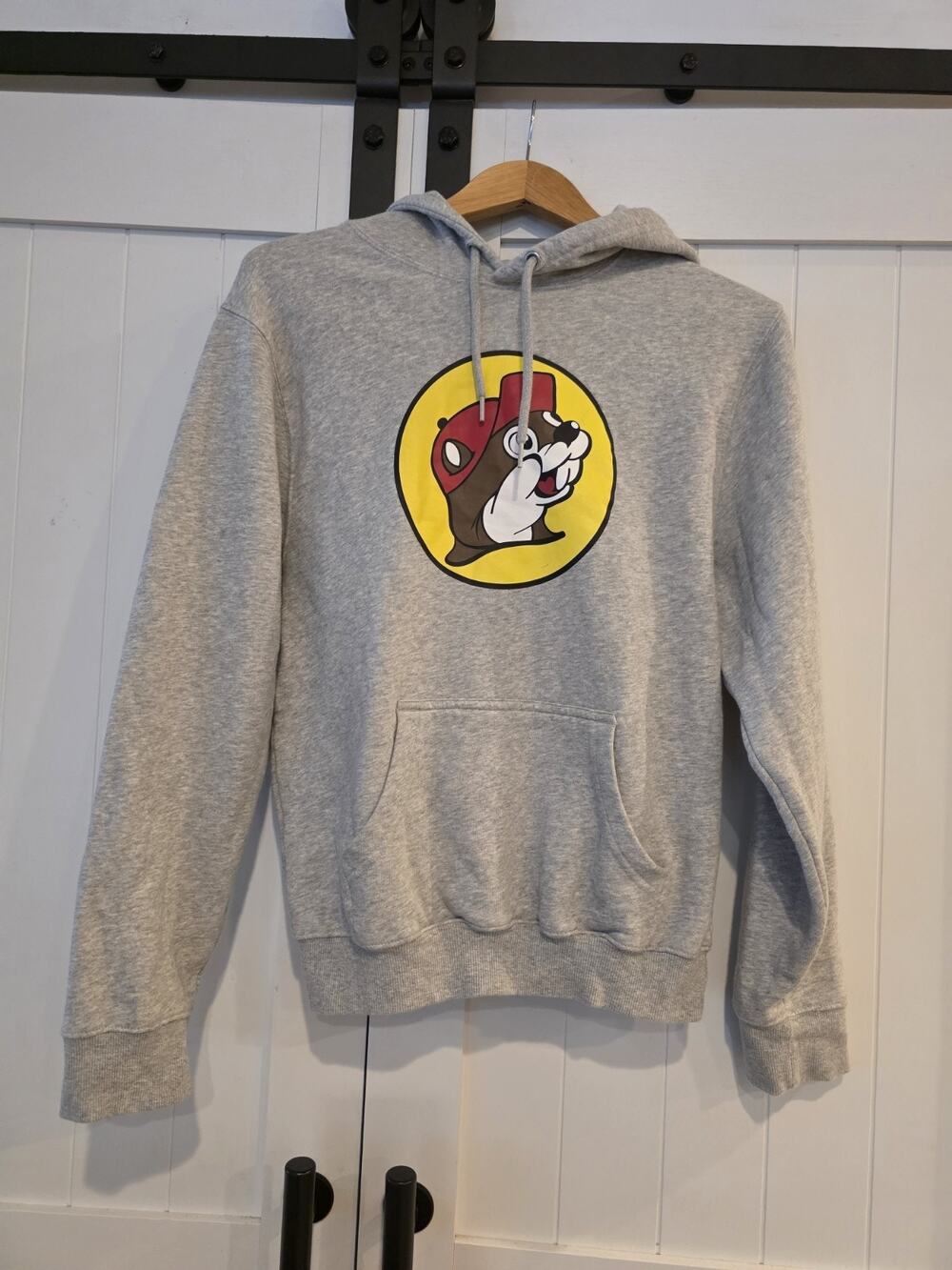 Buc-ee's Gray Pullover Hoodie Beaver Logo Sweatshirt Men's Small Graphic